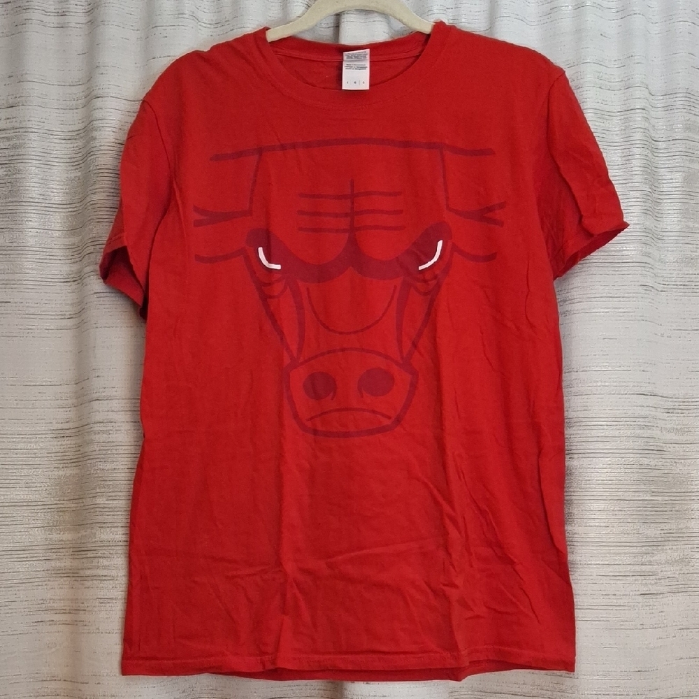 Gildan Red Bull Graphic Tee